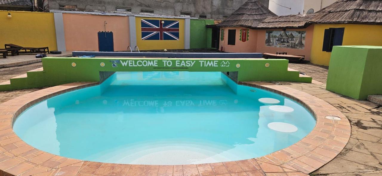 Easy Time Lodge Kololi Luaran gambar