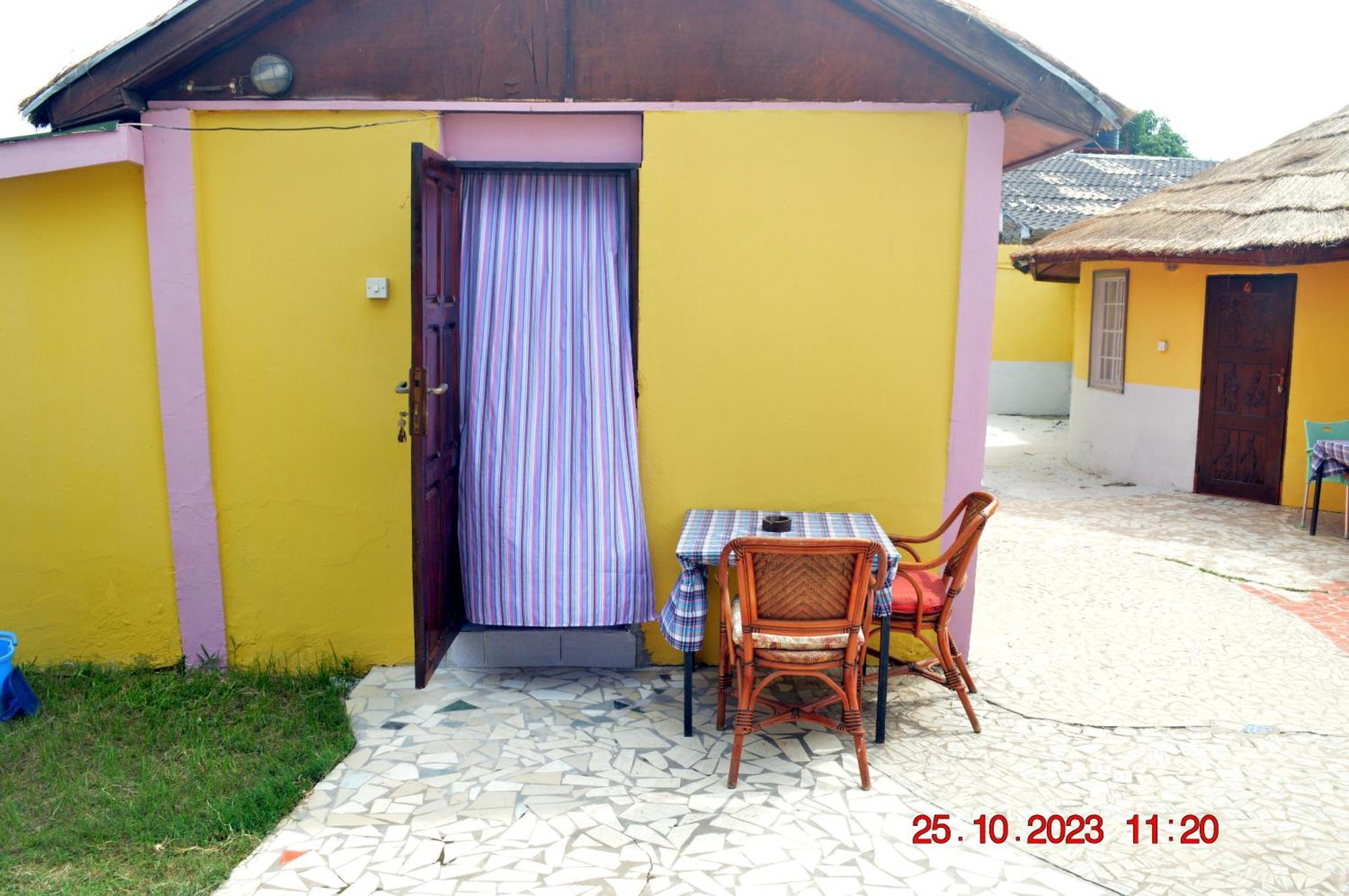 Easy Time Lodge Kololi Luaran gambar